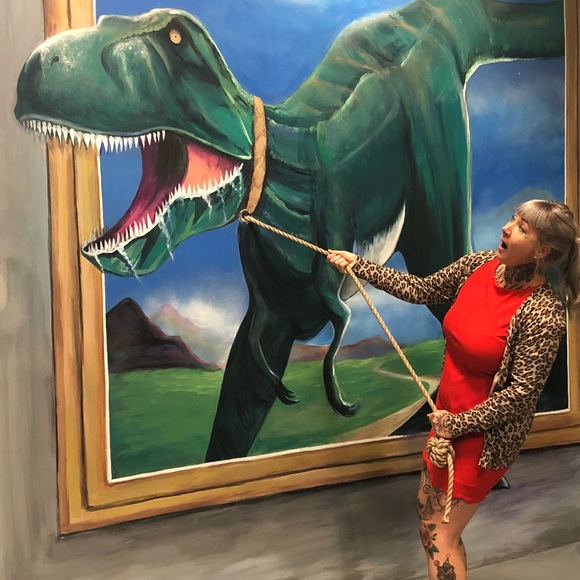 Meet your Posher, Melany - Picture 2 of 2